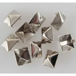 Pyramids Metal - 10pcs