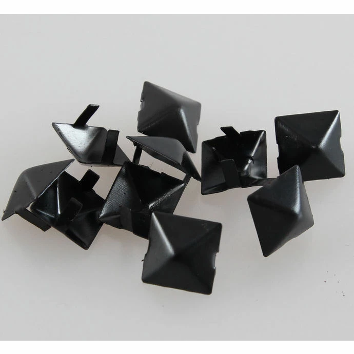 Pyramids Metal BLACK - 10pcs 4 Pyramids Metal BLACK - 10pcs - Image 2